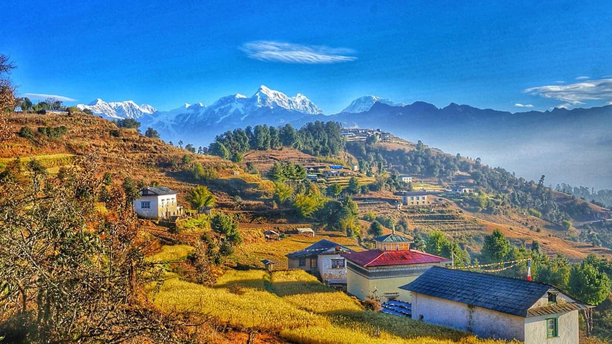 view of hills, mountains and villages at Pikey Peak