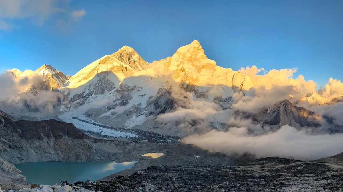 Stunning Views from Kala Patthar