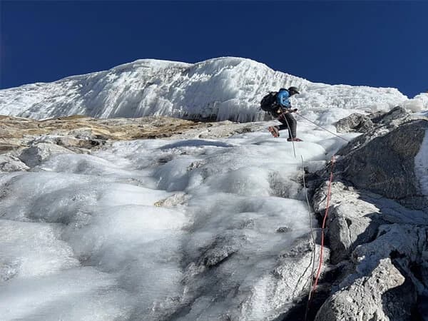 Lobuche East Summit Descent