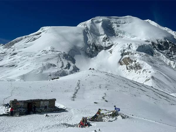 Annapurna Round Trek in Winter Month